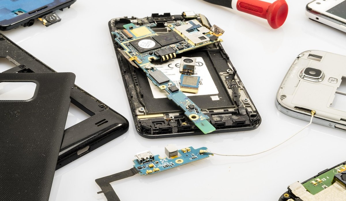 Replacing a Failed Hard Drive in a Desktop Computer